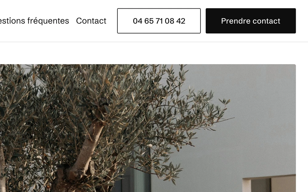 Aperçu du site de démonstration Oréade : en-tête (boutons téléphone et Prendre contact) et photo d'olivier